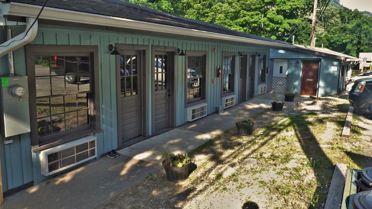 Riverside Lodge At Chimney Rock Exterior foto