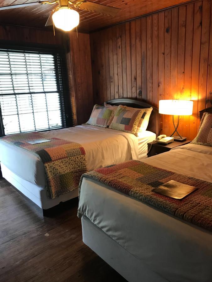 Riverside Lodge At Chimney Rock Exterior foto